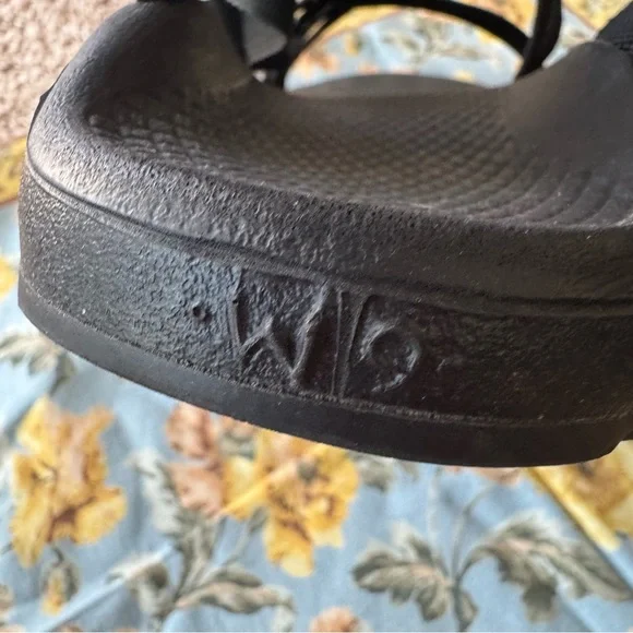 Chaco Women's ZX/1 Dual Strap Cloud Sandal Women Solid Black Size 9 - Picture 7 of 8